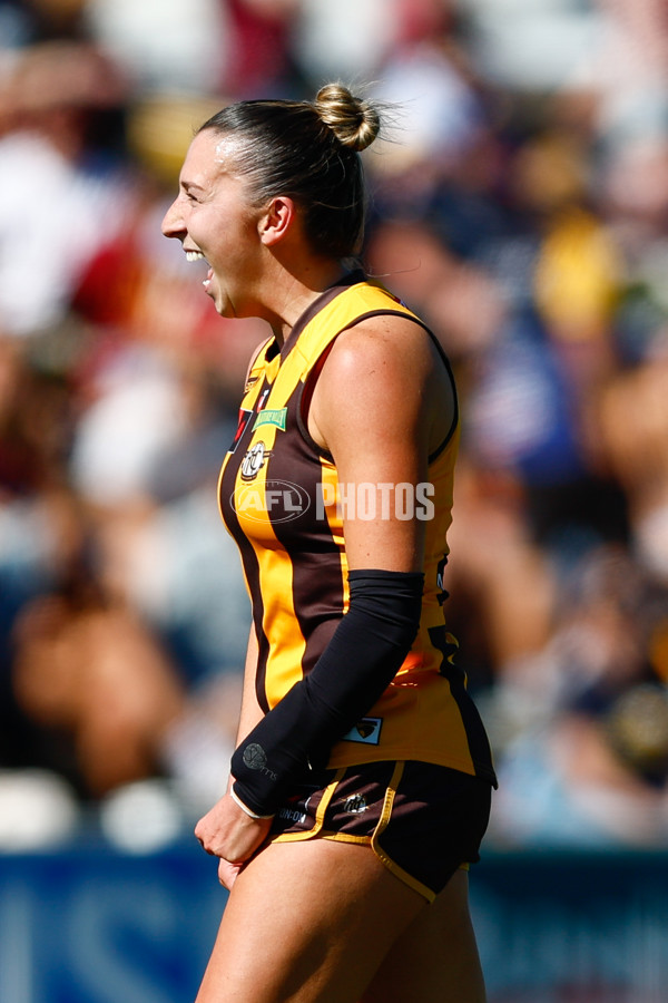 AFLW 2025 Round 01 - Brisbane v Hawthorn - A-61465096