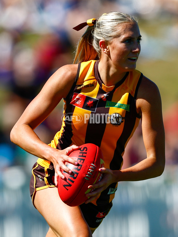 AFLW 2025 Round 01 - Brisbane v Hawthorn - A-61465097