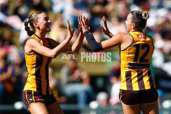 AFLW 2025 Round 01 - Brisbane v Hawthorn - A-61466383