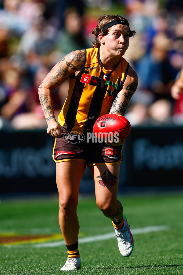 AFLW 2025 Round 01 - Brisbane v Hawthorn - A-61466447