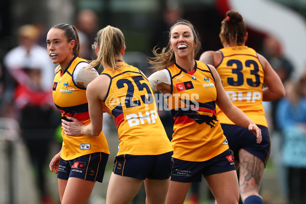 AFLW 2025 Round 01 - St Kilda v Adelaide - A-61470726