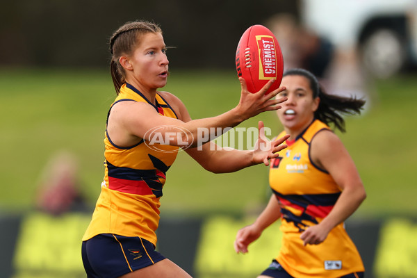 AFLW 2025 Round 01 - St Kilda v Adelaide - A-61470769