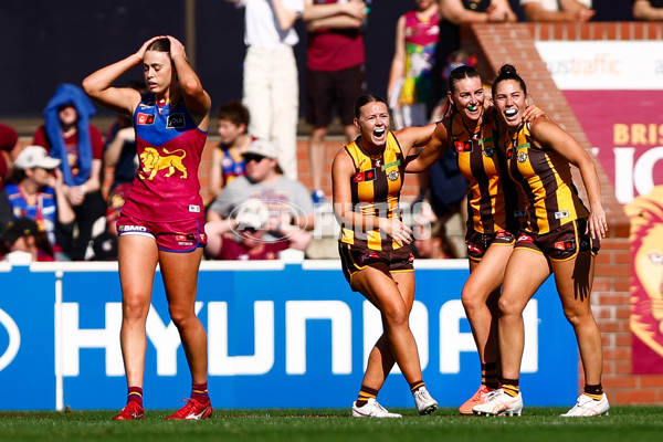 AFLW 2025 Round 01 - Brisbane v Hawthorn - A-61473634