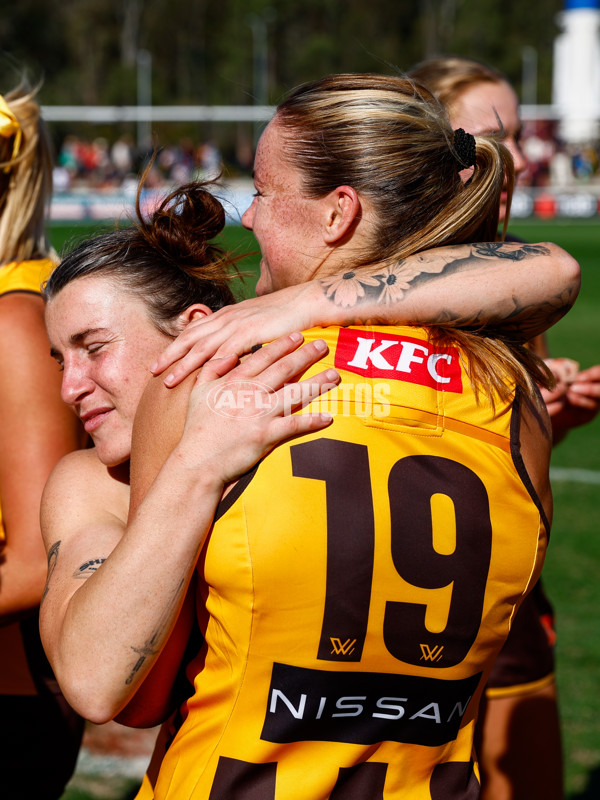AFLW 2025 Round 01 - Brisbane v Hawthorn - A-61473638