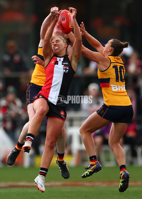 AFLW 2025 Round 01 - St Kilda v Adelaide - A-61474614