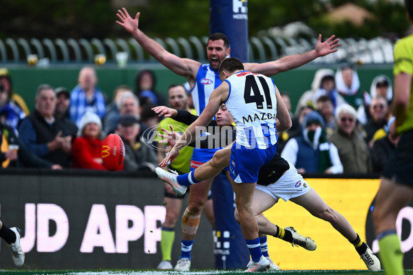 AFL 2025 Round 23 - North Melbourne v Richmond - A-61476188