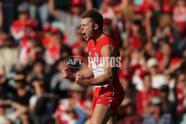 AFL 2025 Round 23 - Sydney v Geelong - A-61477016