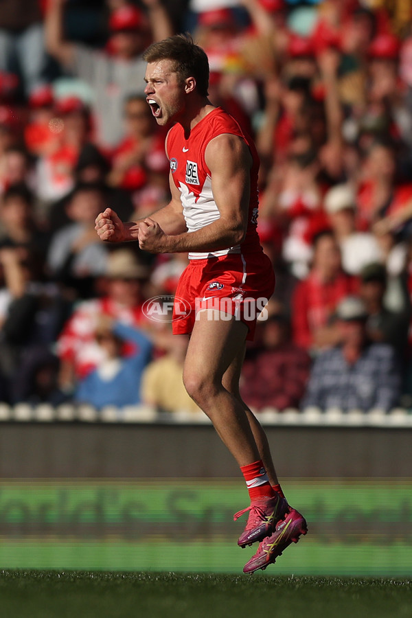 AFL 2025 Round 23 - Sydney v Geelong - A-61477017