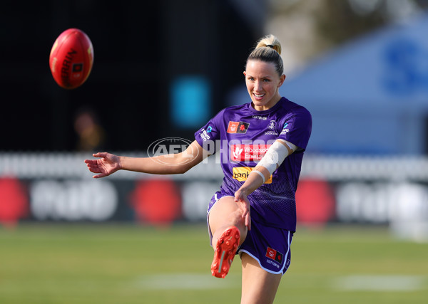 AFLW 2025 Round 01 - Port Adelaide v Fremantle - A-61479335