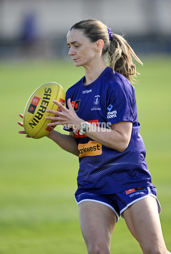 AFLW 2025 Round 01 - Port Adelaide v Fremantle - A-61479365