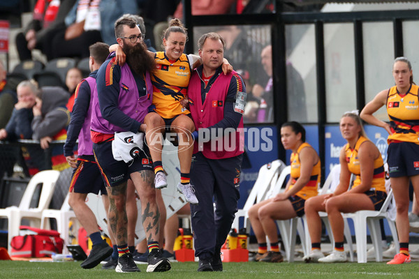AFLW 2025 Round 01 - St Kilda v Adelaide - A-61479918