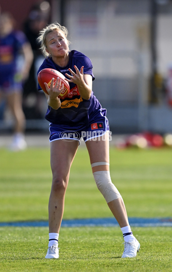 AFLW 2025 Round 01 - Port Adelaide v Fremantle - A-61482868