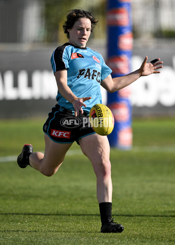 AFLW 2025 Round 01 - Port Adelaide v Fremantle - A-61482873