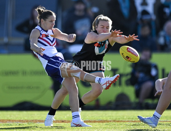 AFLW 2025 Round 01 - Port Adelaide v Fremantle - A-61482902