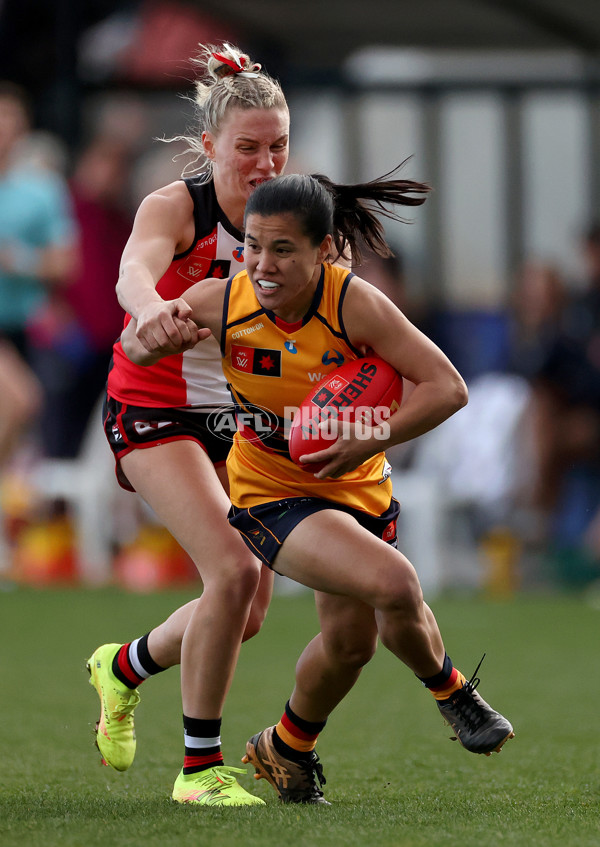 AFLW 2025 Round 01 - St Kilda v Adelaide - A-61485140