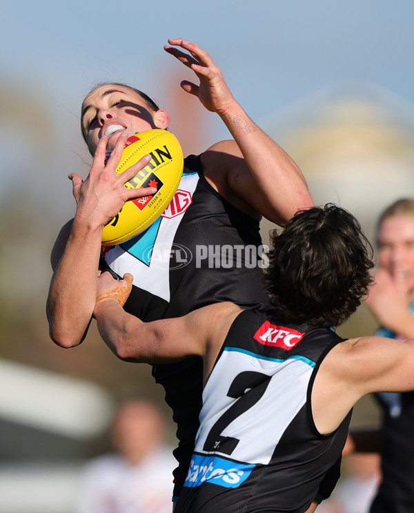 AFLW 2025 Round 01 - Port Adelaide v Fremantle - A-61490847