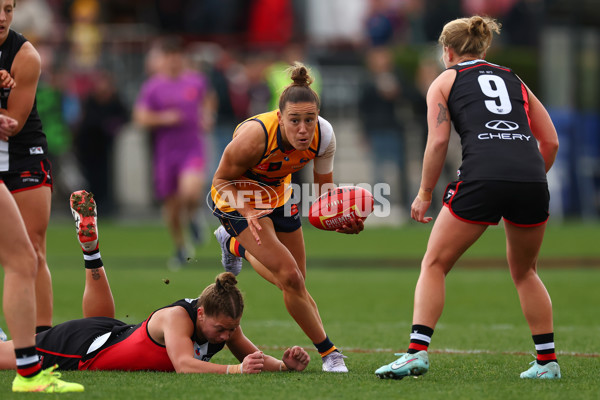 AFLW 2025 Round 01 - St Kilda v Adelaide - A-61493342