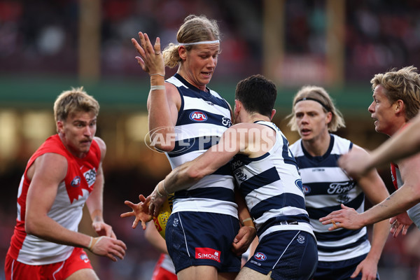 AFL 2025 Round 23 - Sydney v Geelong - A-61493754