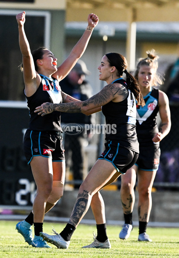 AFLW 2025 Round 01 - Port Adelaide v Fremantle - A-61493834