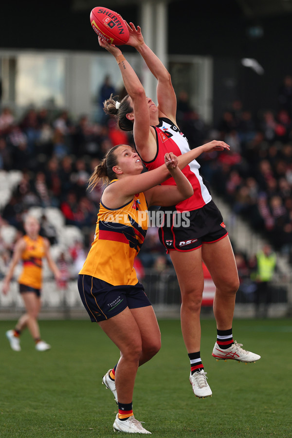 AFLW 2025 Round 01 - St Kilda v Adelaide - A-61496786