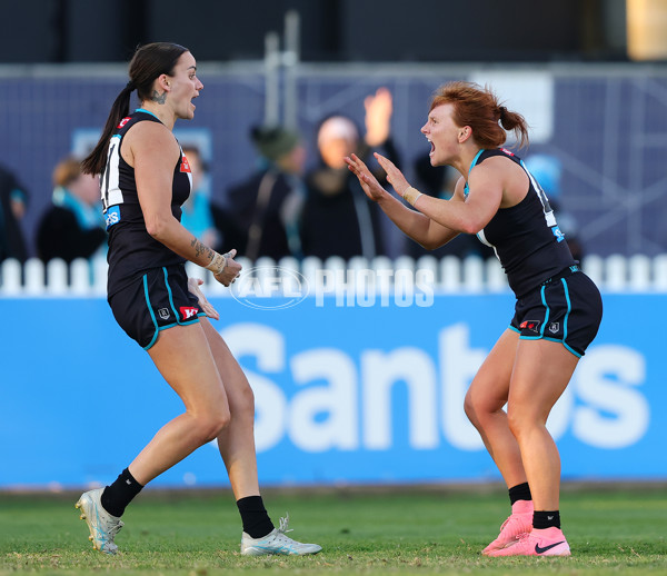 AFLW 2025 Round 01 - Port Adelaide v Fremantle - A-61496835