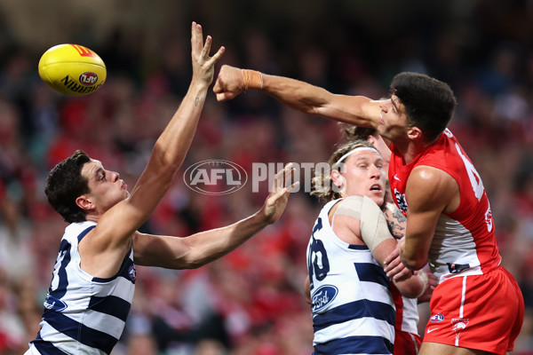 AFL 2025 Round 23 - Sydney v Geelong - A-61496854