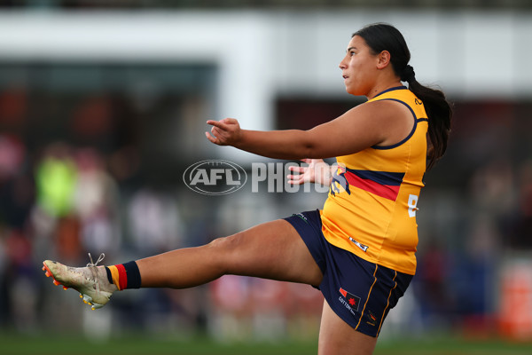 AFLW 2025 Round 01 - St Kilda v Adelaide - A-61498411