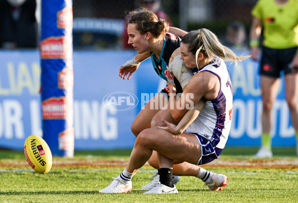 AFLW 2025 Round 01 - Port Adelaide v Fremantle - A-61498443