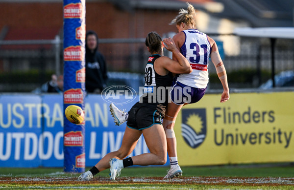 AFLW 2025 Round 01 - Port Adelaide v Fremantle - A-61502860