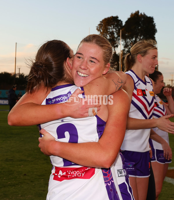 AFLW 2025 Round 01 - Port Adelaide v Fremantle - A-61502862