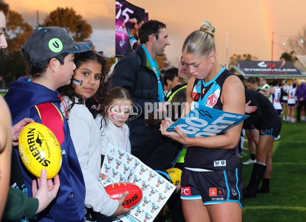 AFLW 2025 Round 01 - Port Adelaide v Fremantle - A-61502879