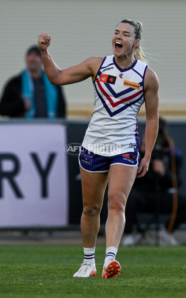AFLW 2025 Round 01 - Port Adelaide v Fremantle - A-61503977