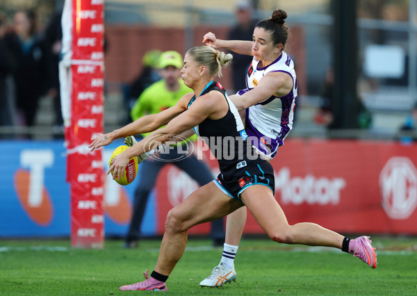 AFLW 2025 Round 01 - Port Adelaide v Fremantle - A-61504034
