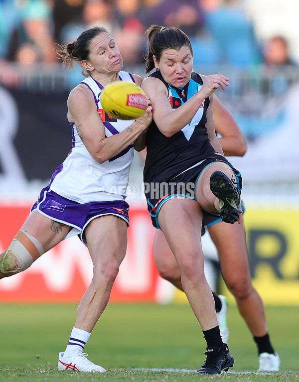 AFLW 2025 Round 01 - Port Adelaide v Fremantle - A-61506687