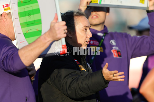 AFLW 2025 Round 01 - Port Adelaide v Fremantle - A-61506752