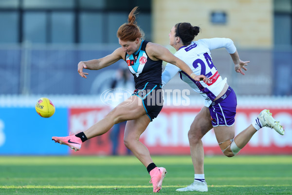 AFLW 2025 Round 01 - Port Adelaide v Fremantle - A-61508014
