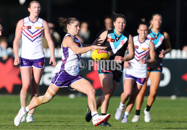AFLW 2025 Round 01 - Port Adelaide v Fremantle - A-61508040