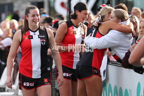 AFLW 2025 Round 01 - St Kilda v Adelaide - A-61510607