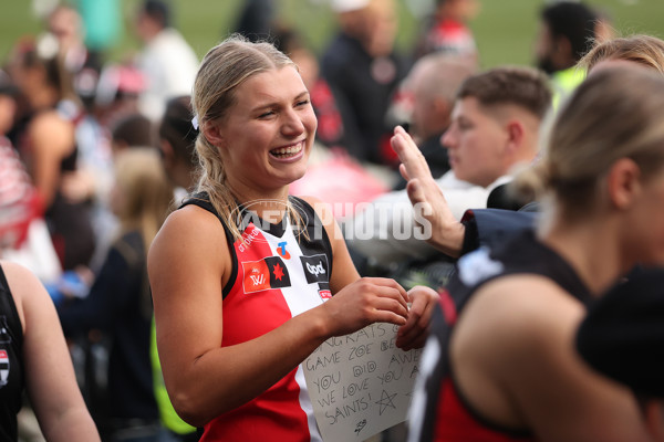 AFLW 2025 Round 01 - St Kilda v Adelaide - A-61510608