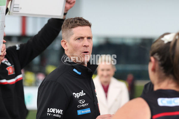 AFLW 2025 Round 01 - St Kilda v Adelaide - A-61512246