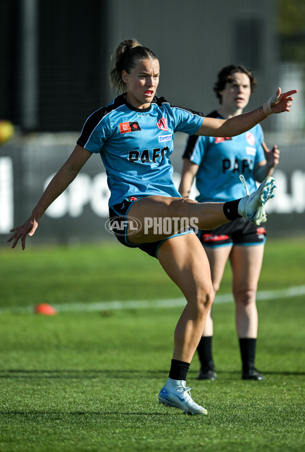 AFLW 2025 Round 01 - Port Adelaide v Fremantle - A-61513539