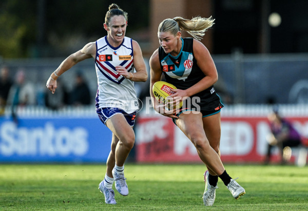 AFLW 2025 Round 01 - Port Adelaide v Fremantle - A-61515171