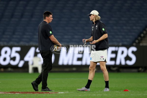 AFL 2025 Round 24 - Essendon v Carlton - A-61621102
