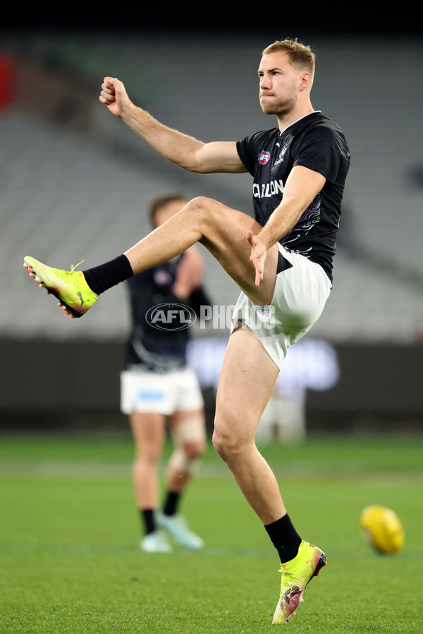 AFL 2025 Round 24 - Essendon v Carlton - A-61623147