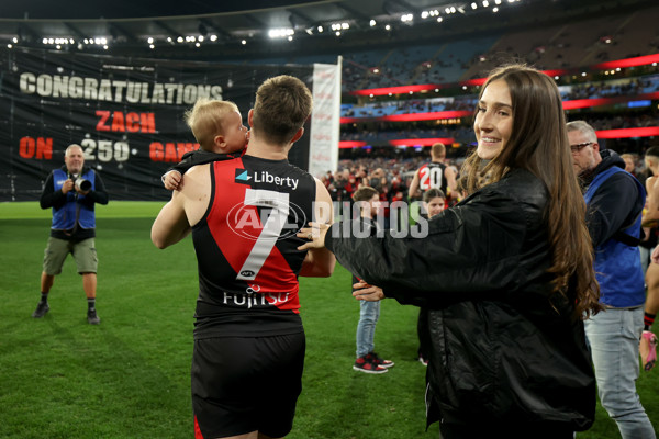 AFL 2025 Round 24 - Essendon v Carlton - A-61624057