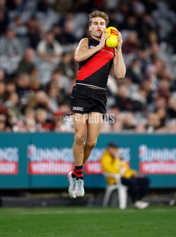 AFL 2025 Round 24 - Essendon v Carlton - A-61626339