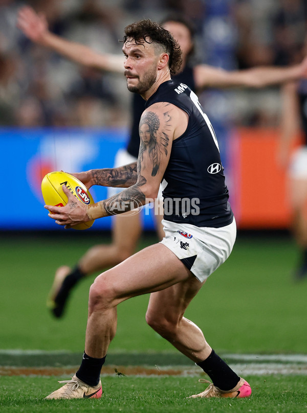 AFL 2025 Round 24 - Essendon v Carlton - A-61626341