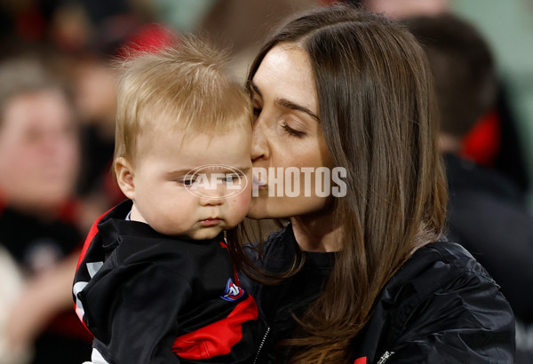 AFL 2025 Round 24 - Essendon v Carlton - A-61626589