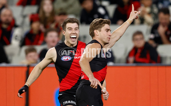 AFL 2025 Round 24 - Essendon v Carlton - A-61626661