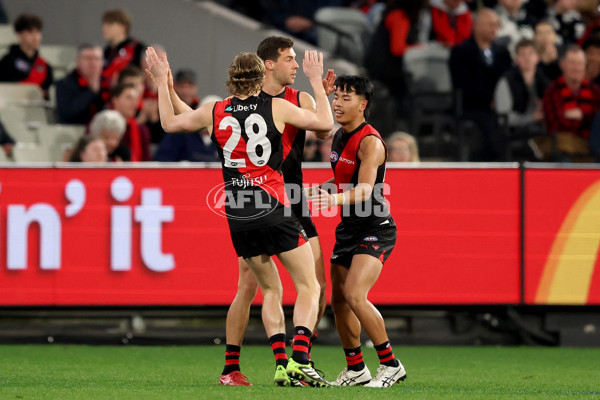 AFL 2025 Round 24 - Essendon v Carlton - A-61629305